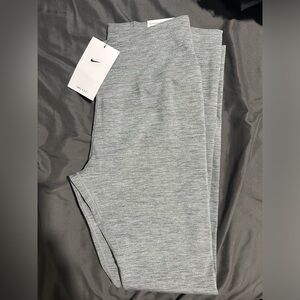 Nike One Tight Fit Leggings